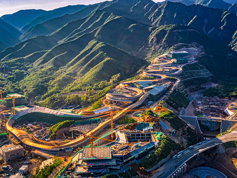 北京冬奥会雪橇中心遮阳棚及附属工程